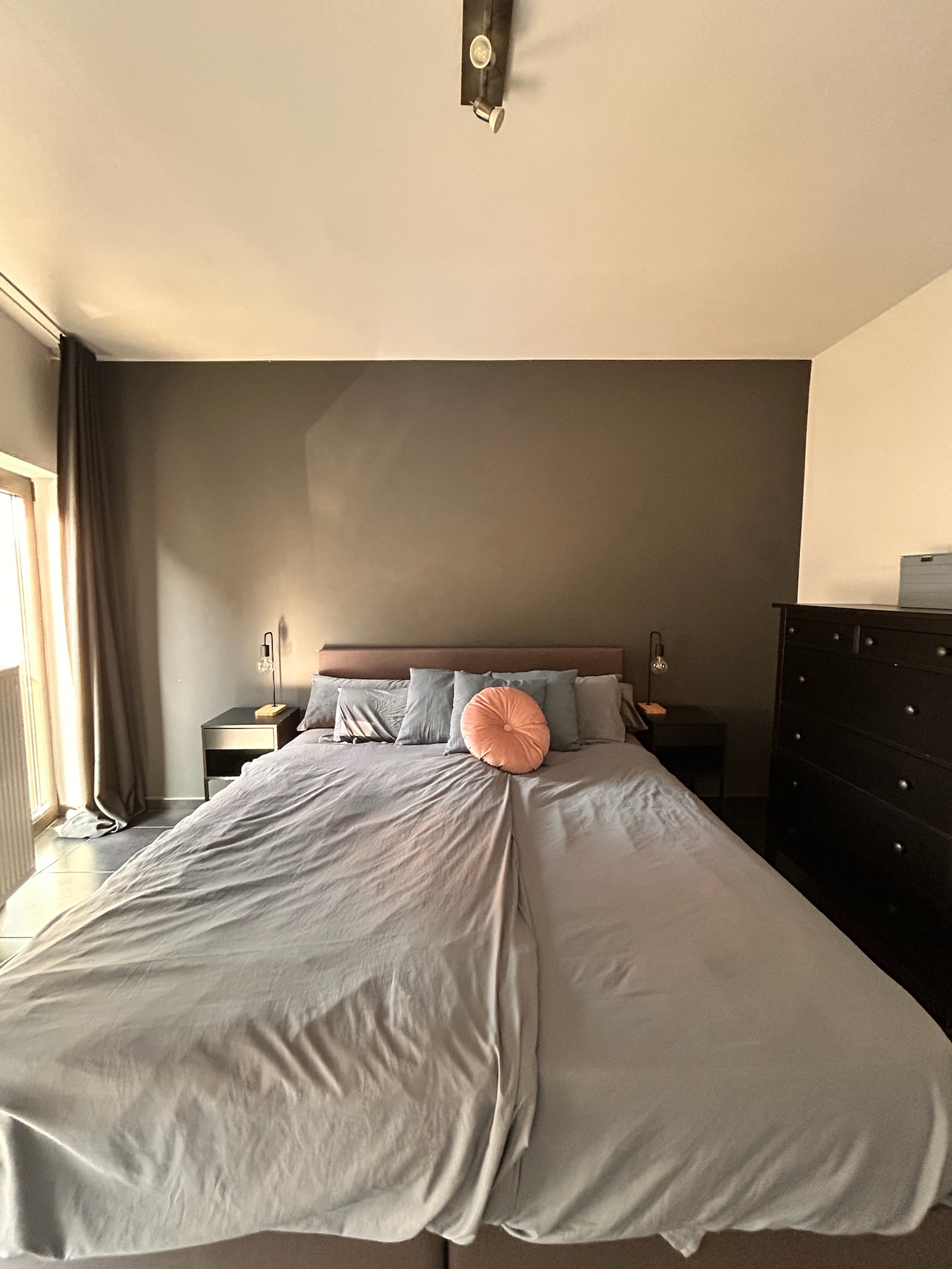 Appartement met groot terras, vlakbij Park Spoor Noord