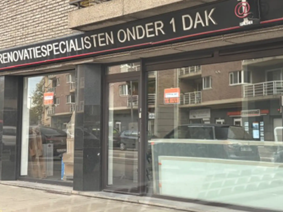 Ruim handelspand te huur