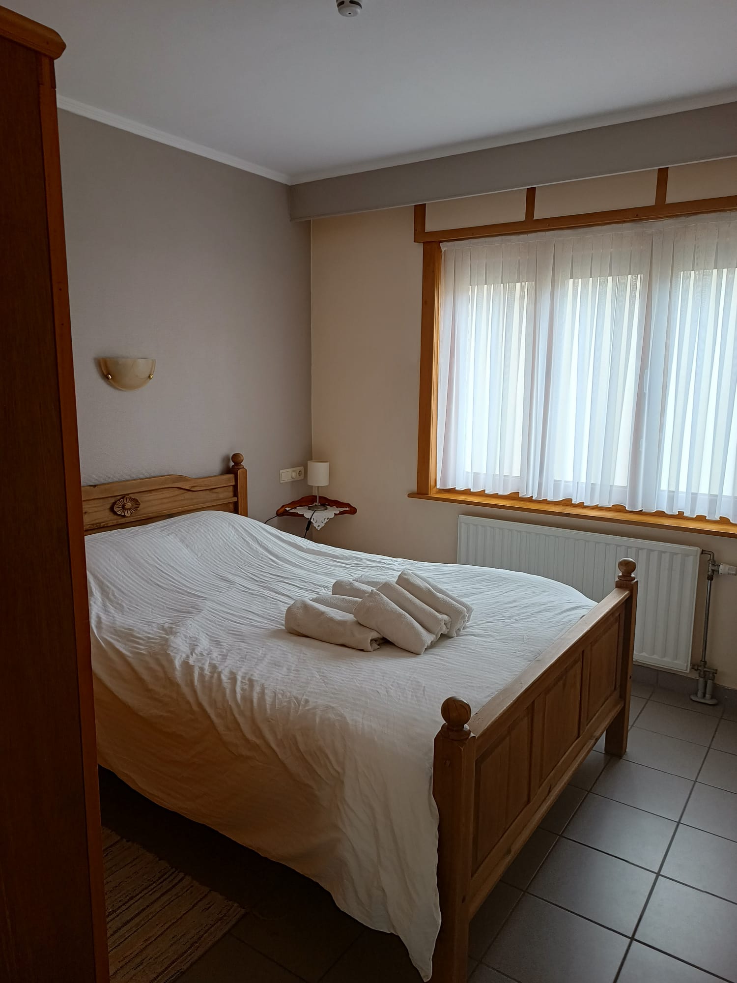 Instapklaar, bemeubeld appartement met 2 slaapkamers