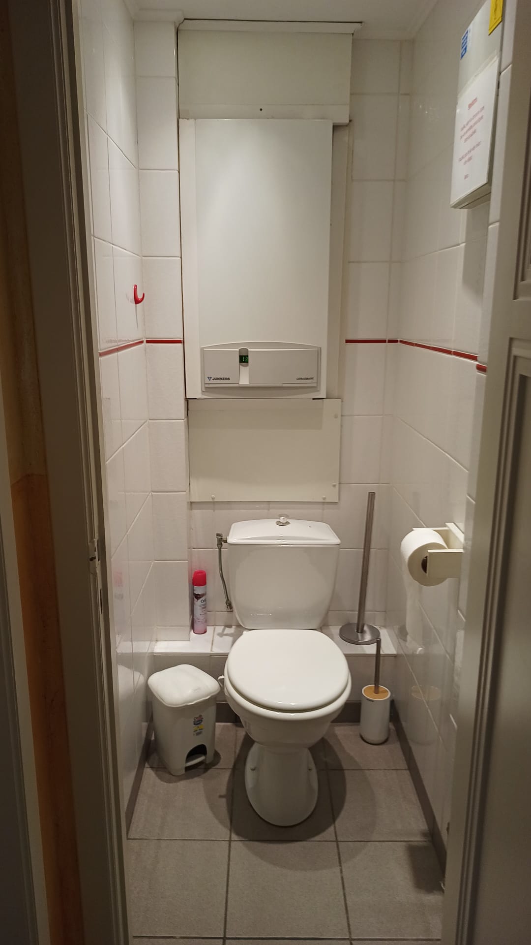 Instapklaar, bemeubeld appartement met 2 slaapkamers