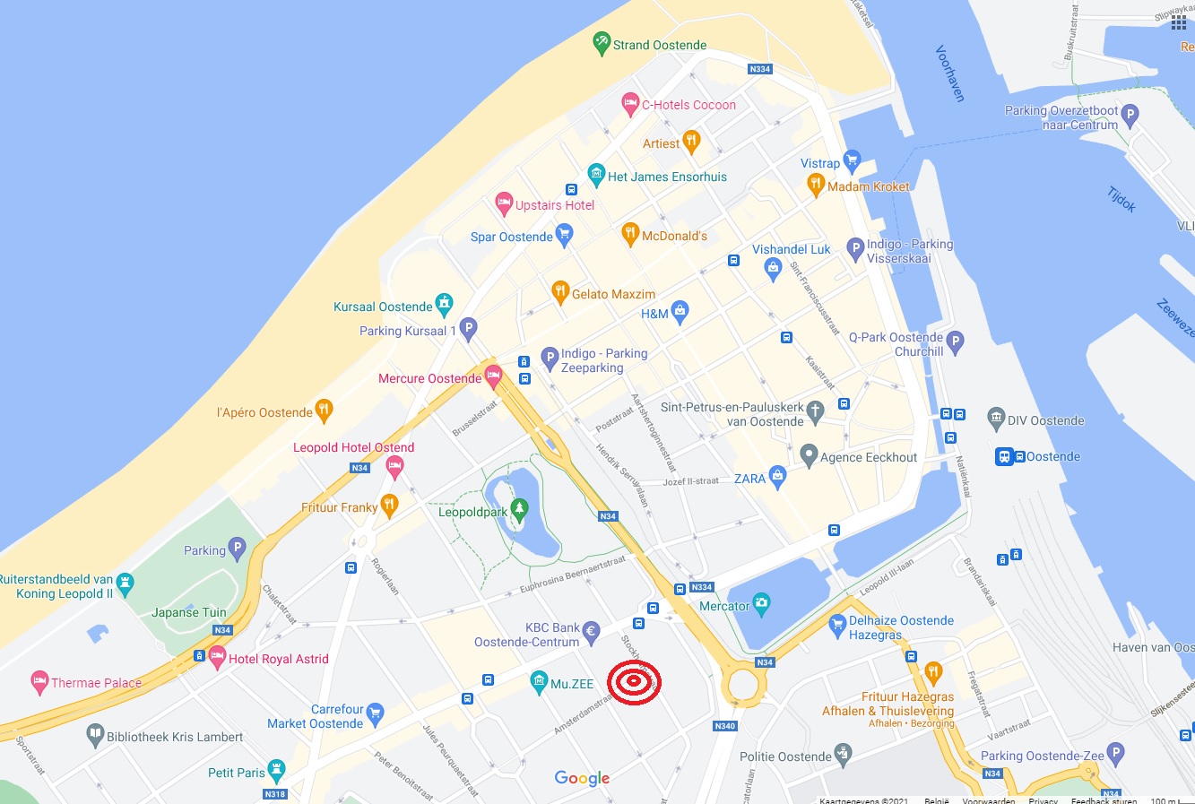 Nette, ruime garagebox te koop pal in centrum Oostende