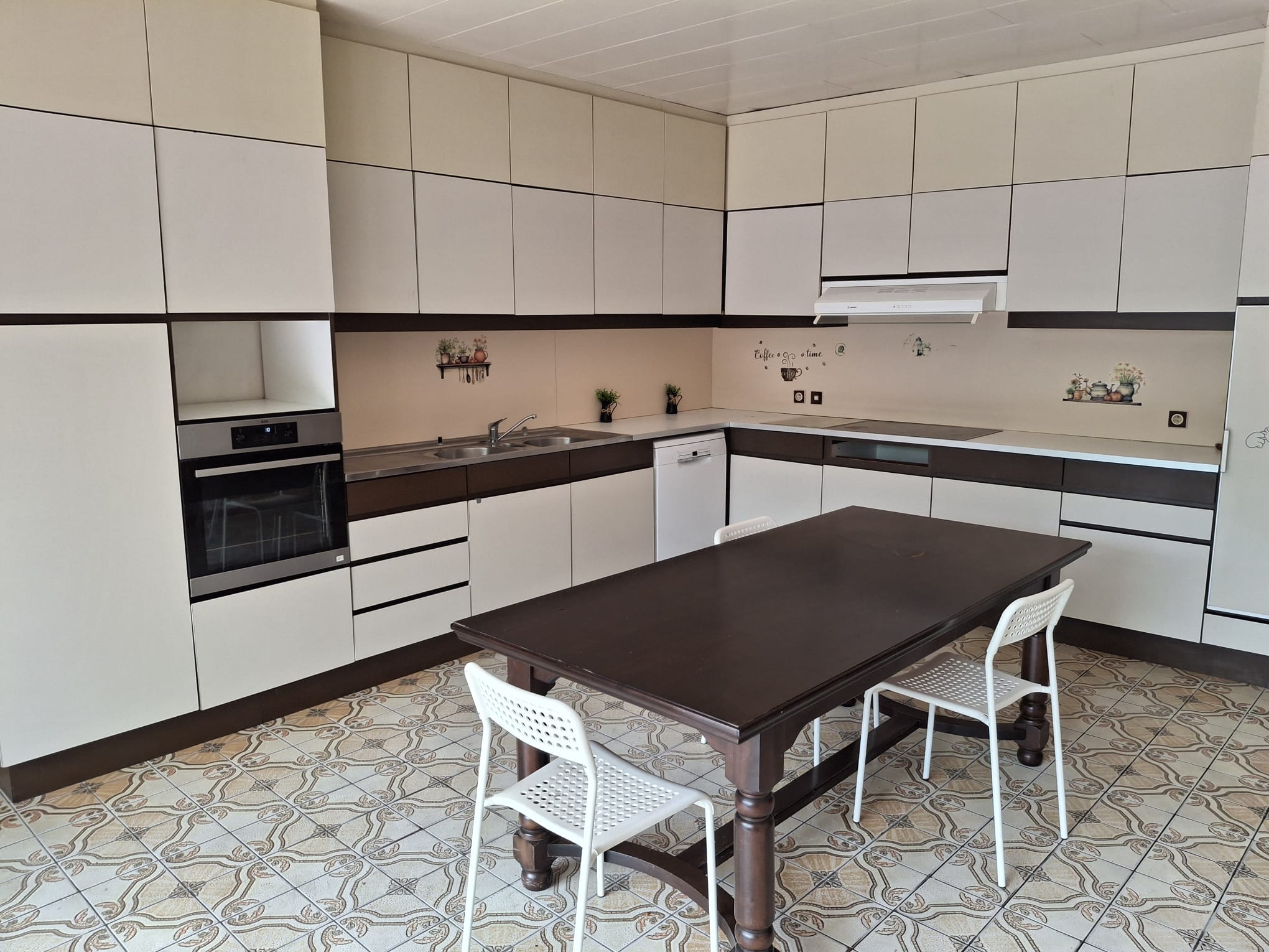 gelijkvloerse woning te huur in centrum van Nevele
