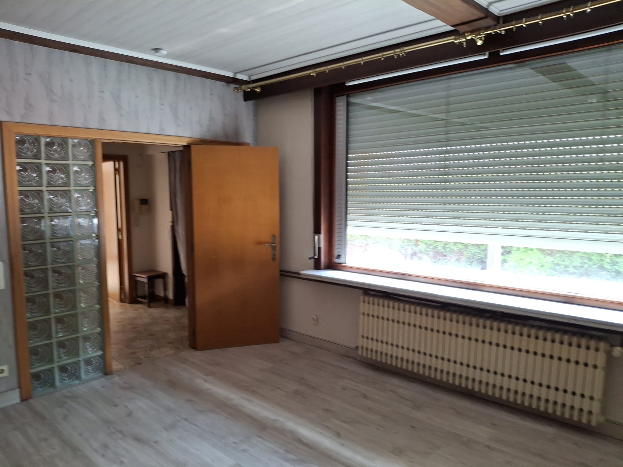 gelijkvloerse woning te huur in centrum van Nevele