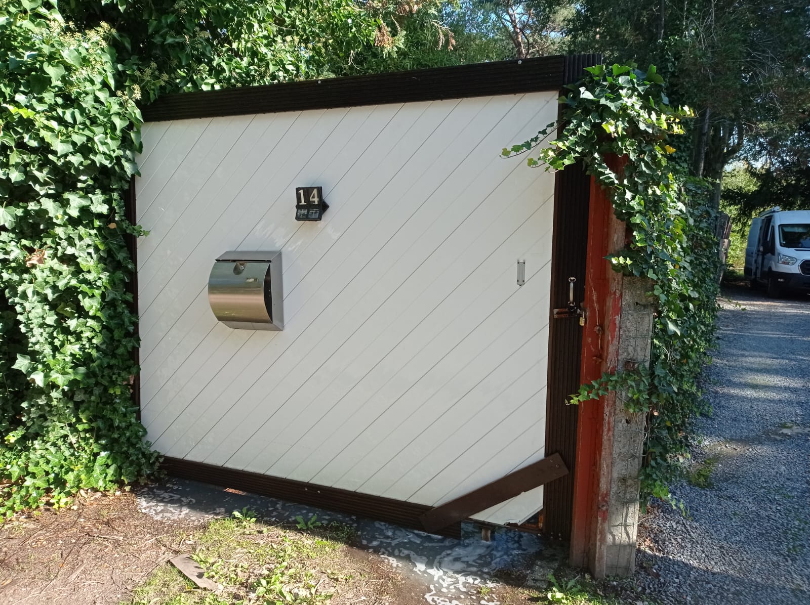 Charmante chalet in groene oase met garage en terras