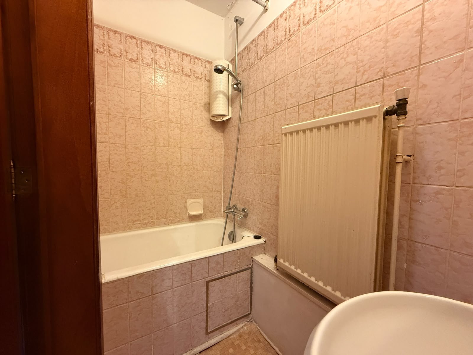Appartement met 1 slaapkamer + bureau en zolder – Wezembeek-