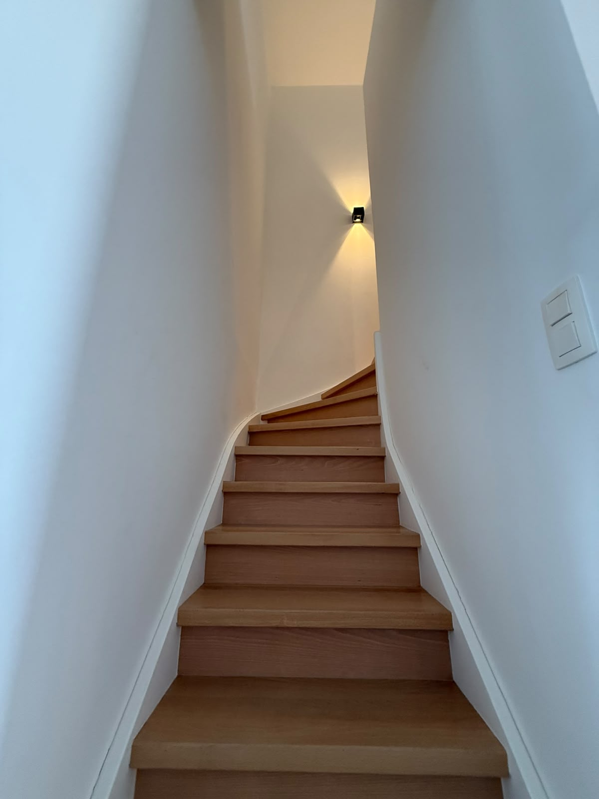 Te huur – Energiezuinige nieuwbouwwoning met zonrijke tuin