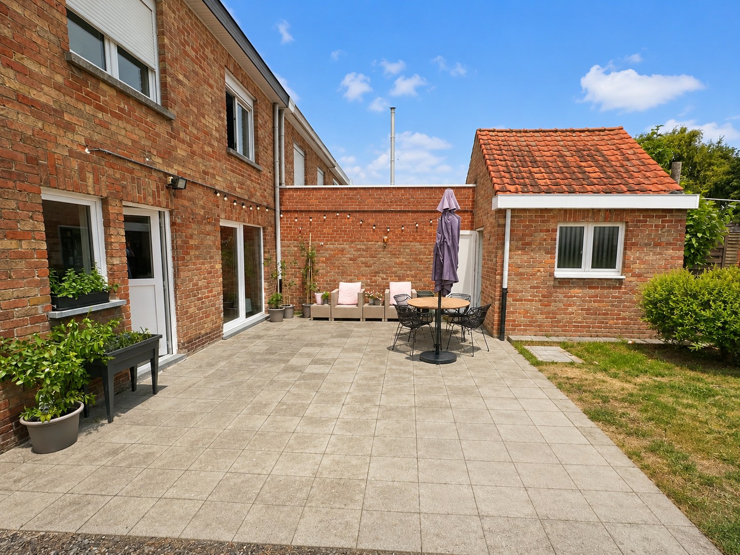 UIT DE HAND TE KOOP – HALFOPEN WONING HARELBEKE