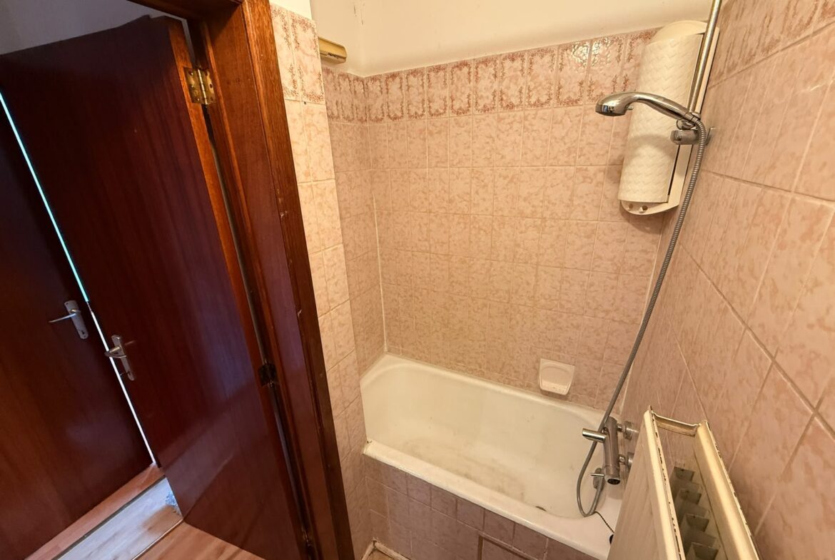 1170