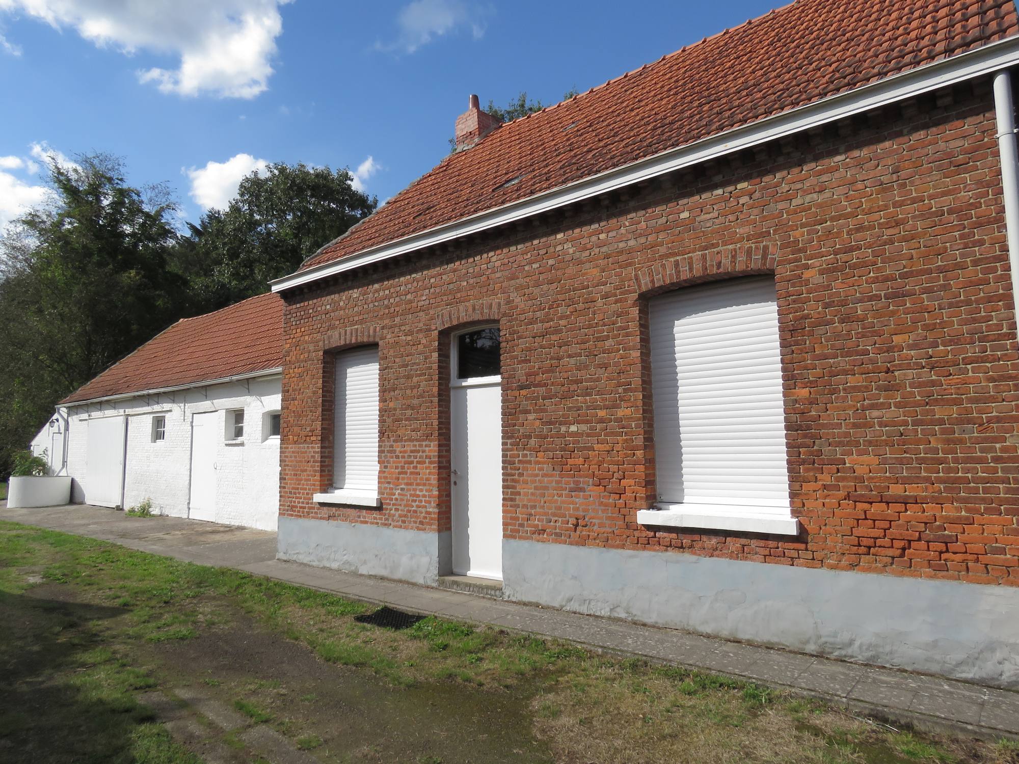 Rustig gelegen te renoveren hoeve te Nijlen te koop