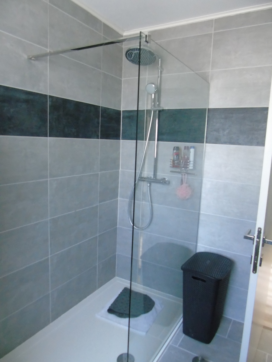 Ruim en volledig gerenoveerd appartement