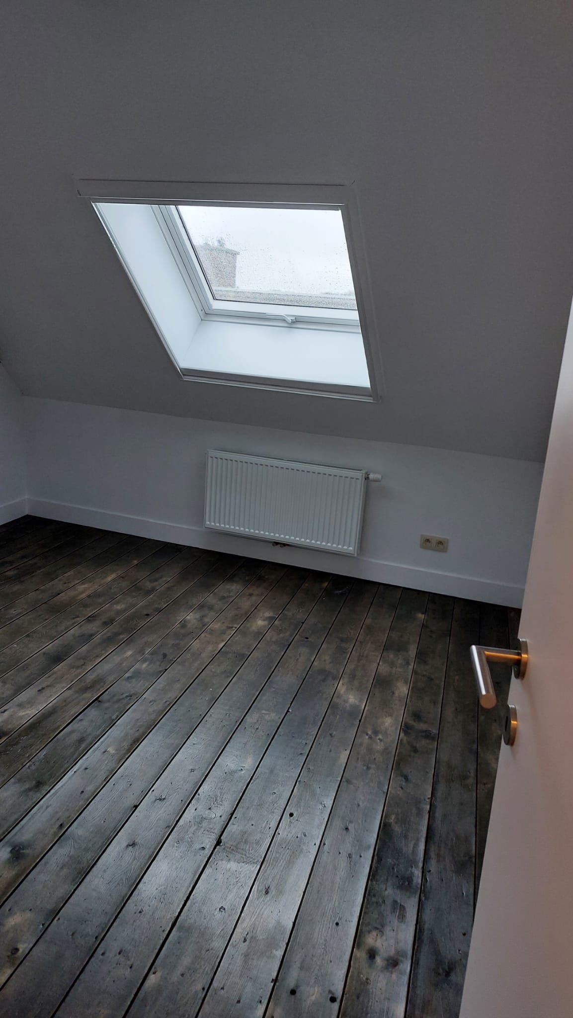 Rijwoning met tuin te huur