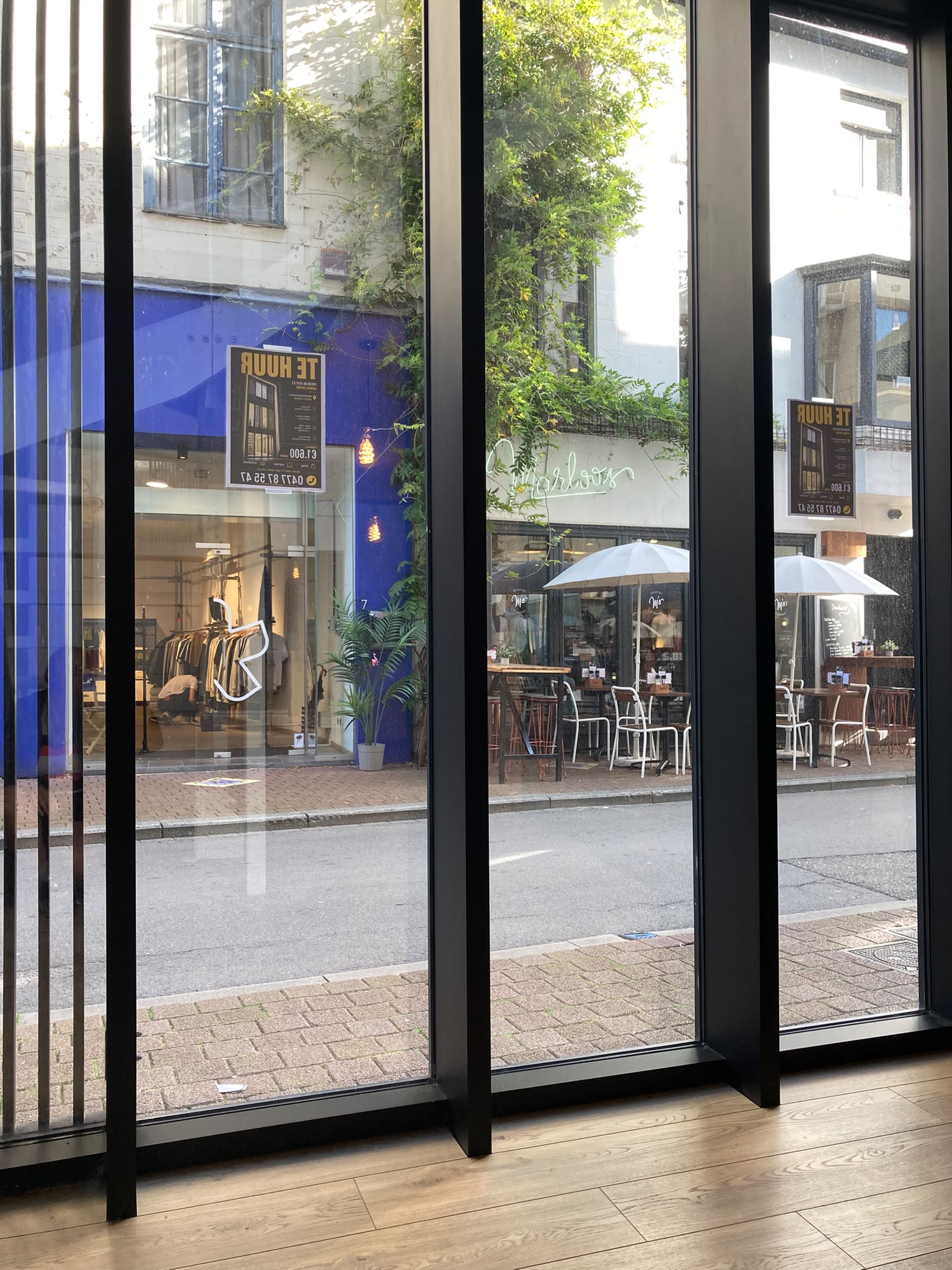Compact duplex handelspand te huur in hartje Hasselt