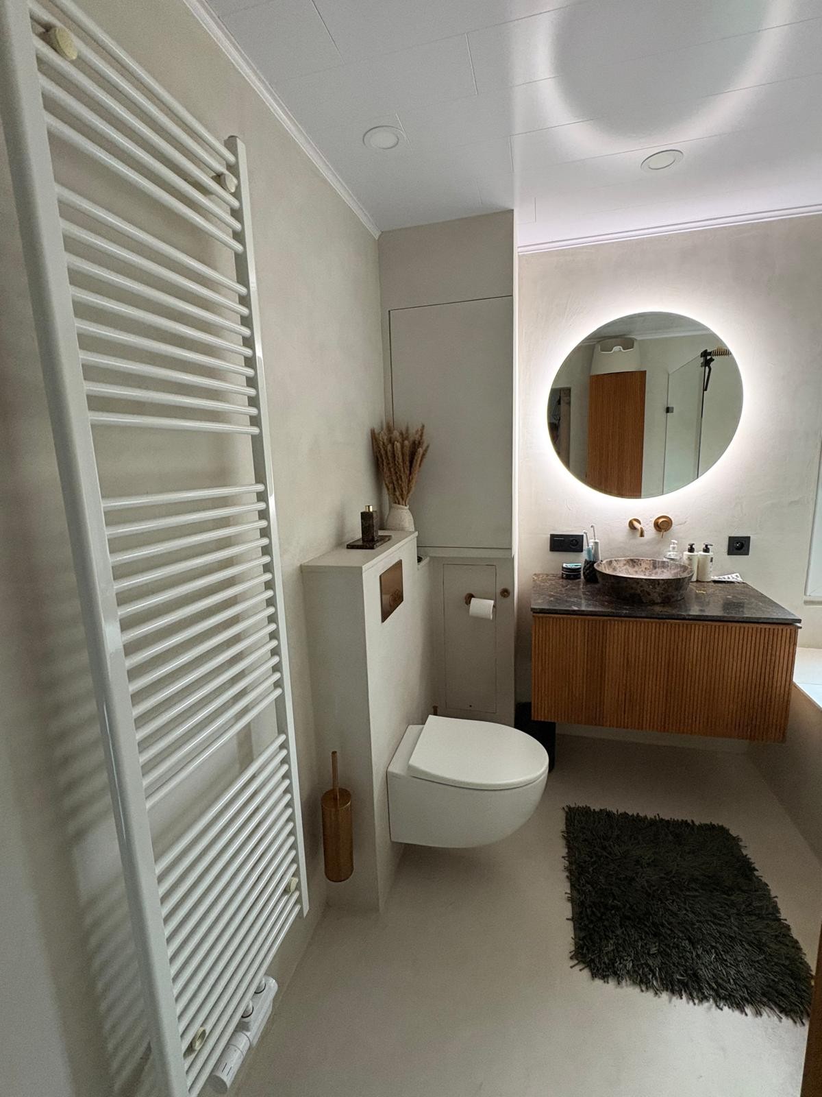 Instapklare woning met 2 ruime slaapkamers