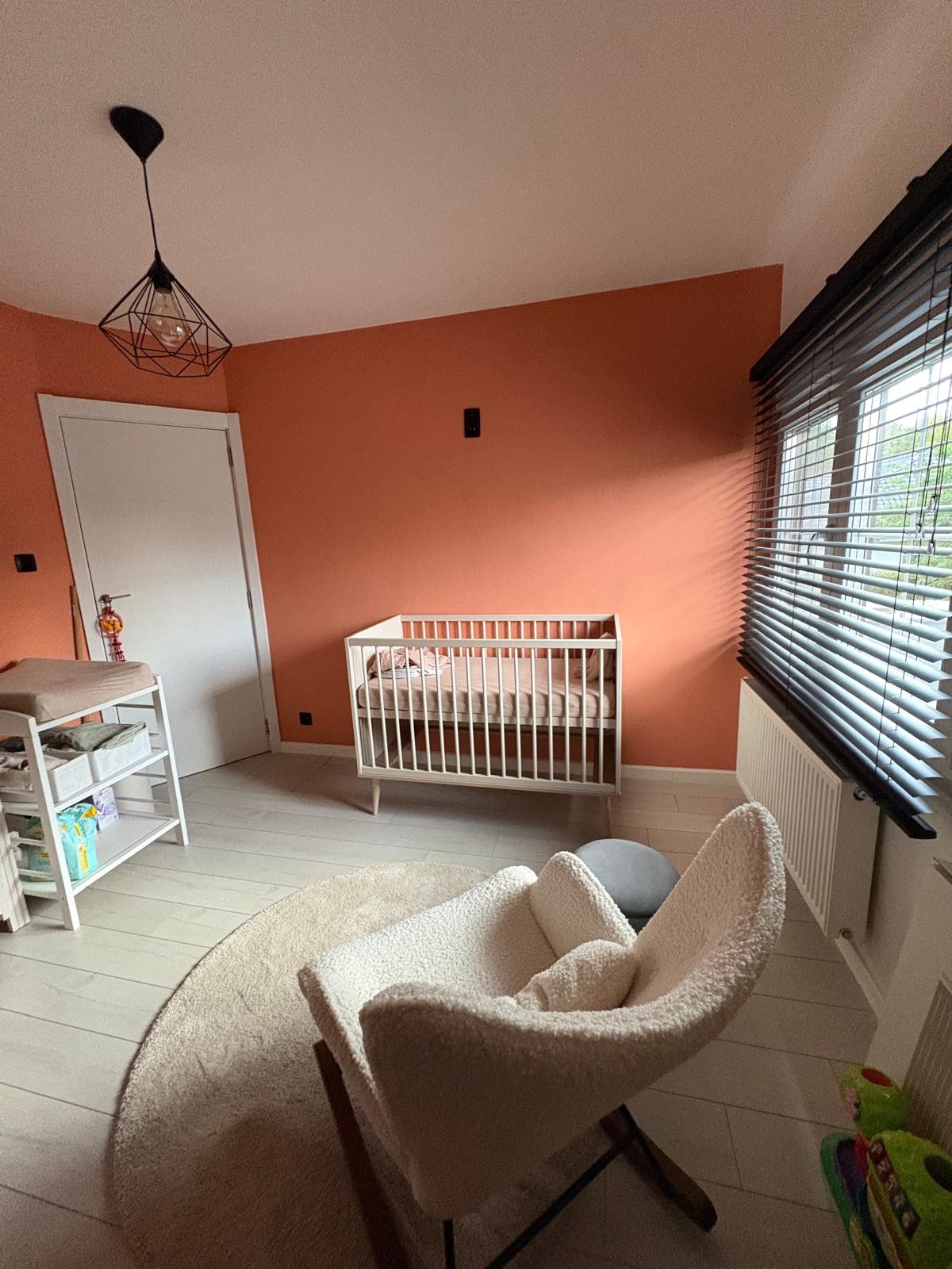 Instapklare woning met 2 ruime slaapkamers