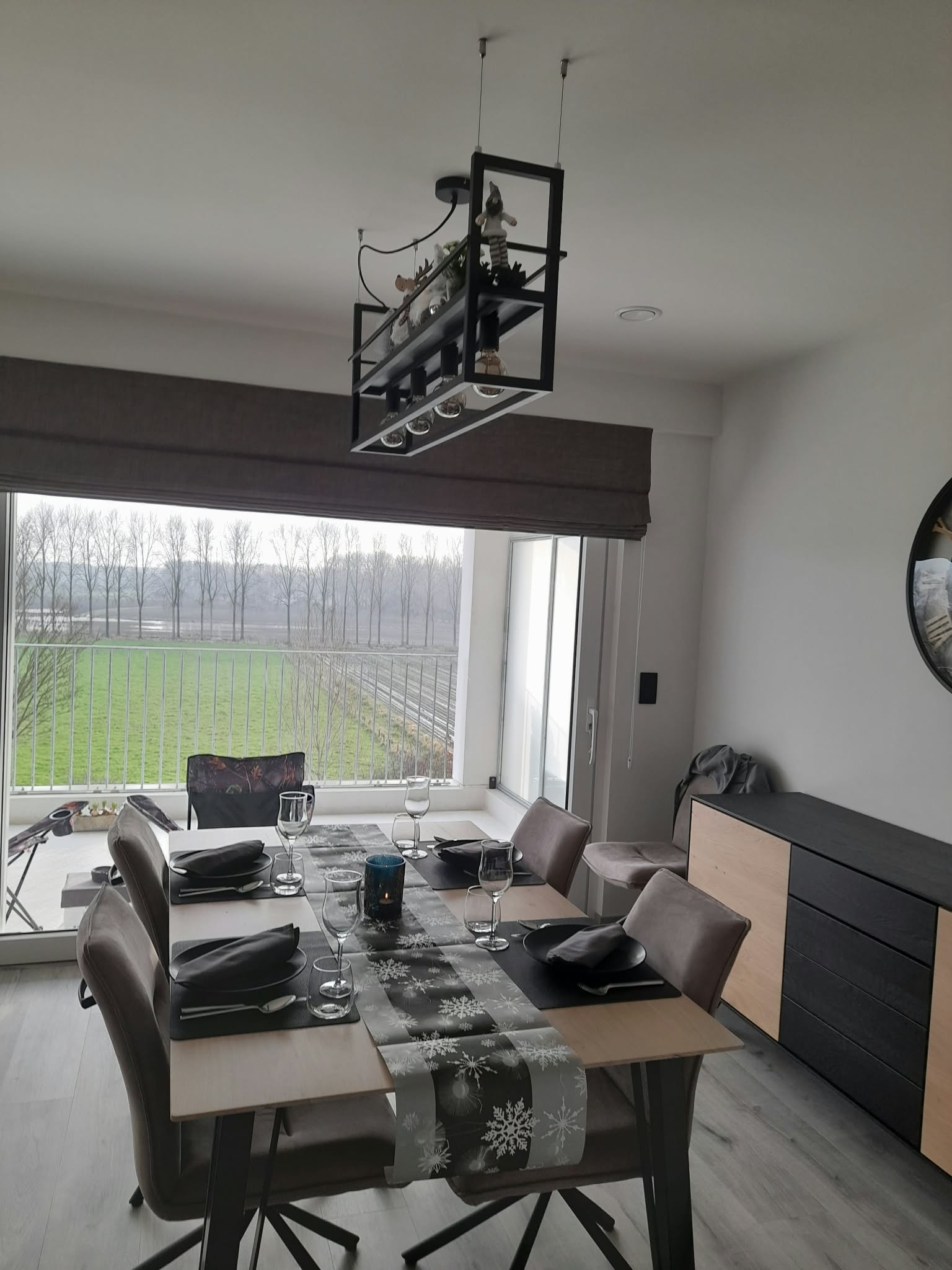 Appartement bovenste verdiep. 2 slpk. adembenemend uitzicht.