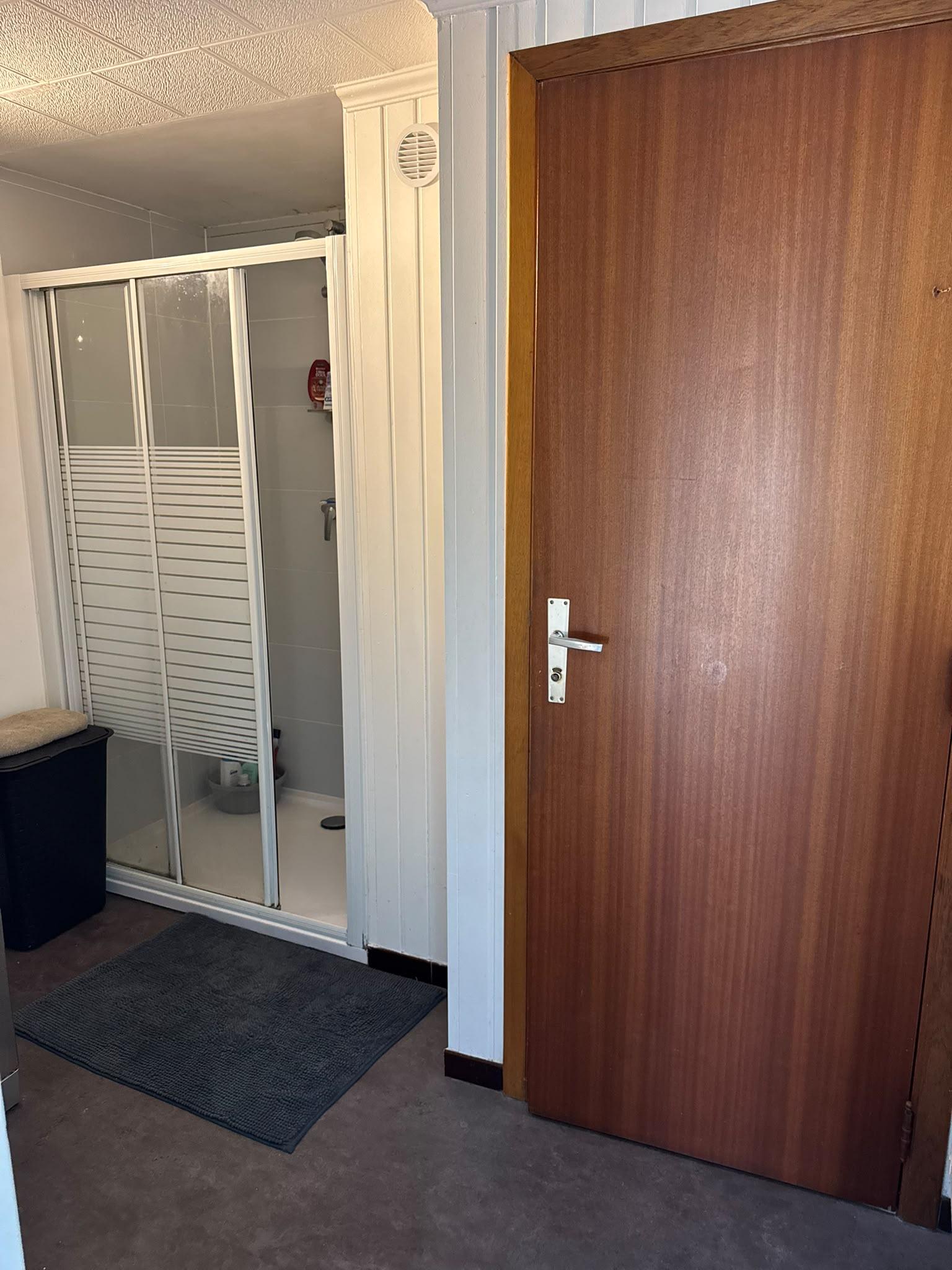 Halfopen woning met 3 slpk., garage & diepe tuin Mechelen