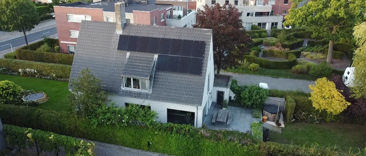 Afgewerkte villa in Eke van architect Juliaan Lampens