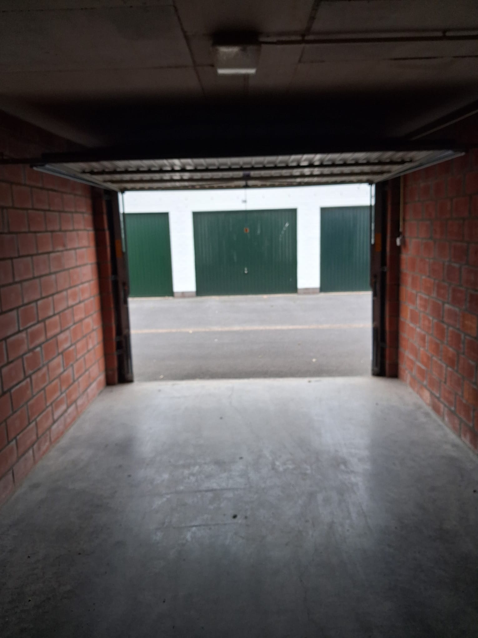 Garage te koop